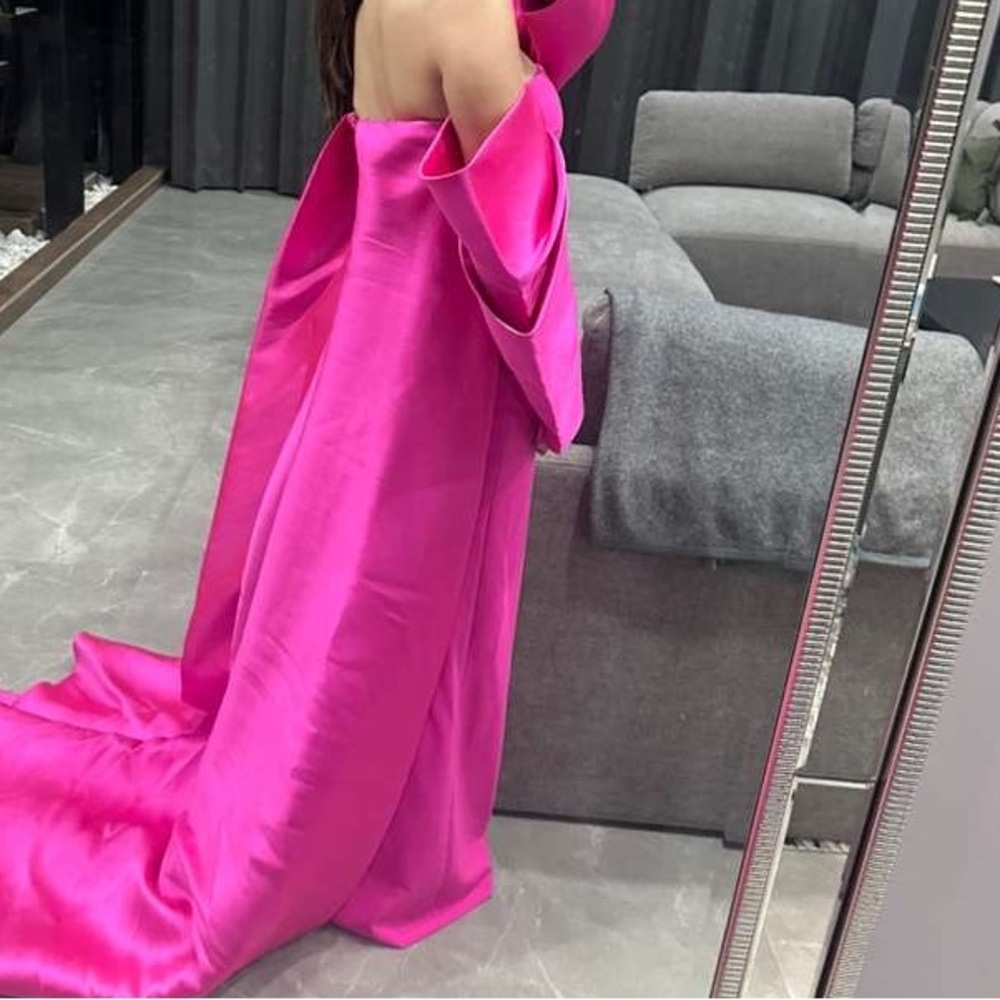 Solace London Pink Off-Shoulder Wedding Dress - Picture 7 of 8